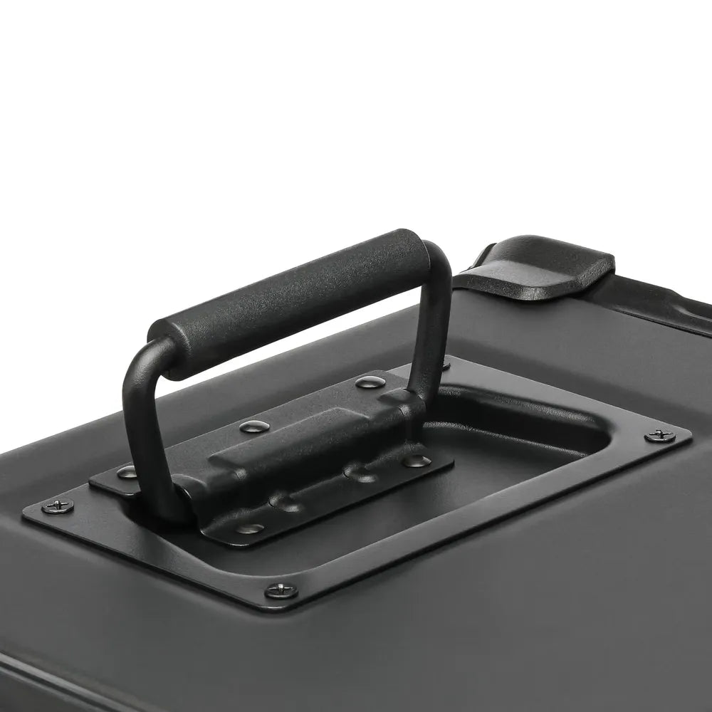 Close-up of Lion Energy Safari XP integrated carry handle on top of the expansion battery