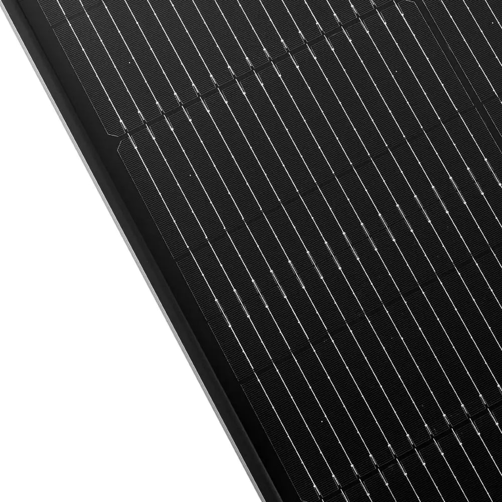 Detailed close-up view of the dense vertical grid lines and silver busbars on the monocrystalline cell surface of a Rich Solar Onyx panel.
